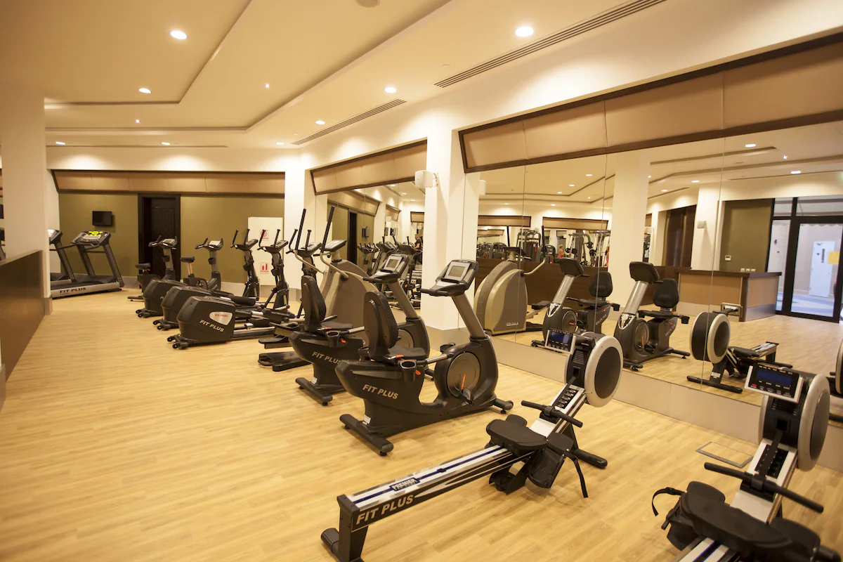 باشگاه بدنسازی هتل رکسوس باب البحر دبی